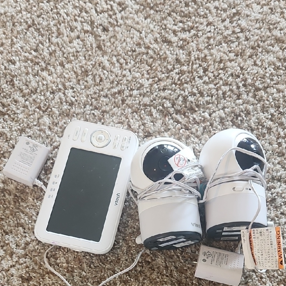 VTech White Baby Monitor with Cameras